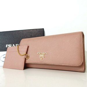 Prada Saffiano Wallet w/ Pass case***